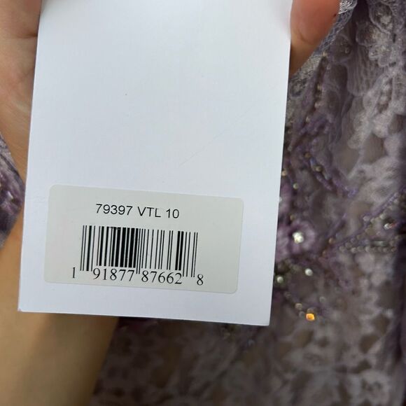 Mac Duggal Lace Long Sleeve V Neck Embellished Gown Vintage Lilac size 10 NWT - Picture 9 of 11